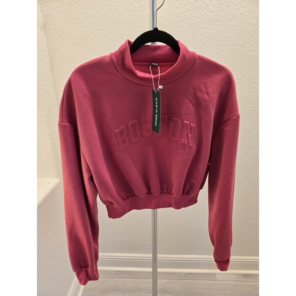 SHEIN Women's Cropped Mock Neck Sweatshirt Magenta Pink Boston Embossed Top NWT - Picture 1 of 8
